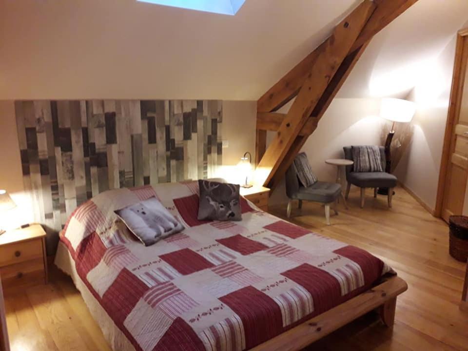 La Pierre Trouee Chambre D'Hotes Châteauneuf-de-Randon Exteriör bild