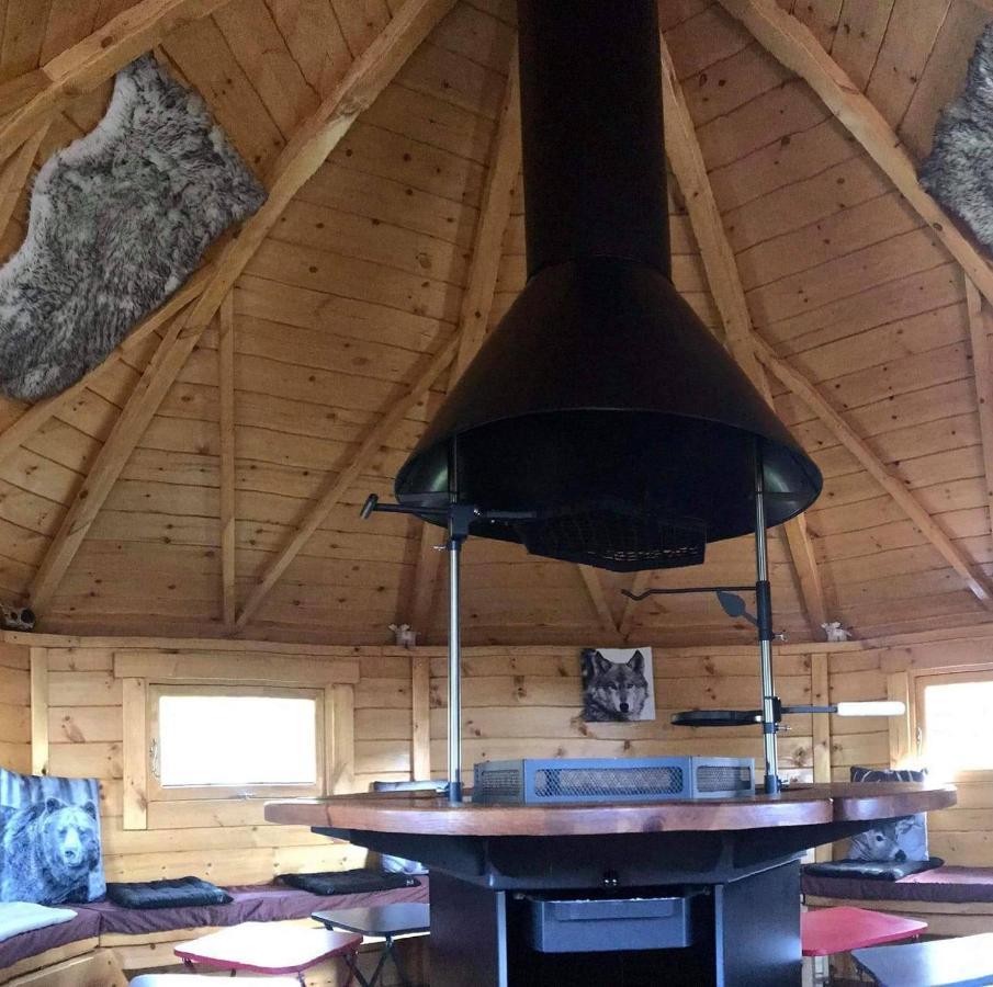 La Pierre Trouee Chambre D'Hotes Châteauneuf-de-Randon Exteriör bild