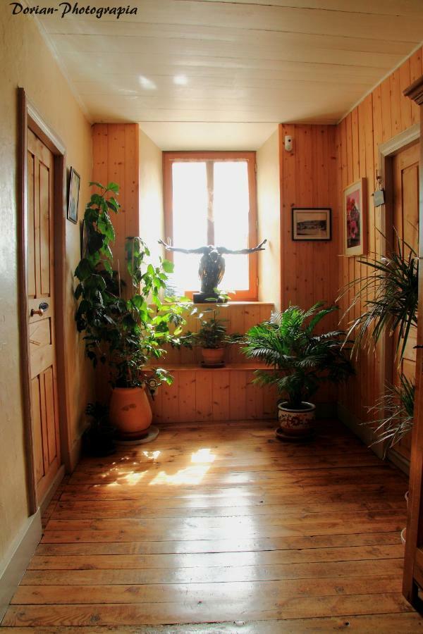 La Pierre Trouee Chambre D'Hotes Châteauneuf-de-Randon Exteriör bild